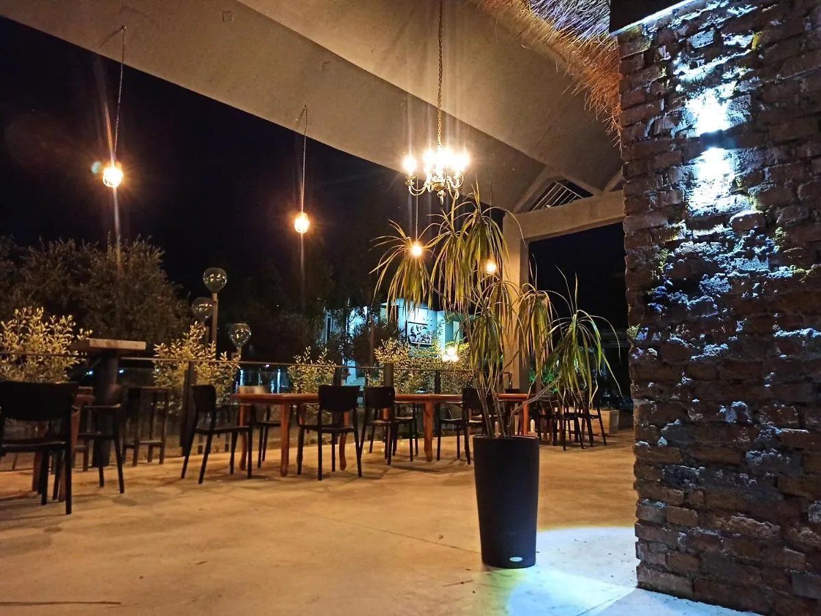 Hotel Kavalona Park à Zverneci 3*,  Albanie