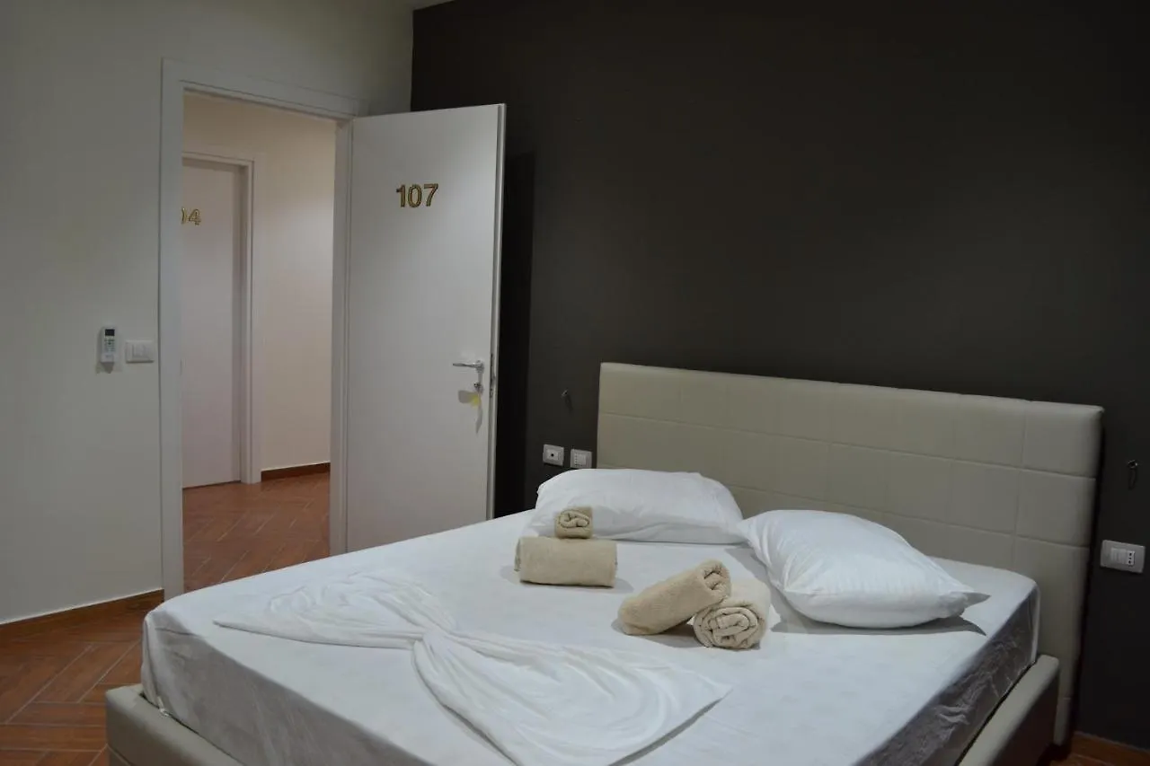 Kavalona Park Hotel Zvernec 3*,  Albania