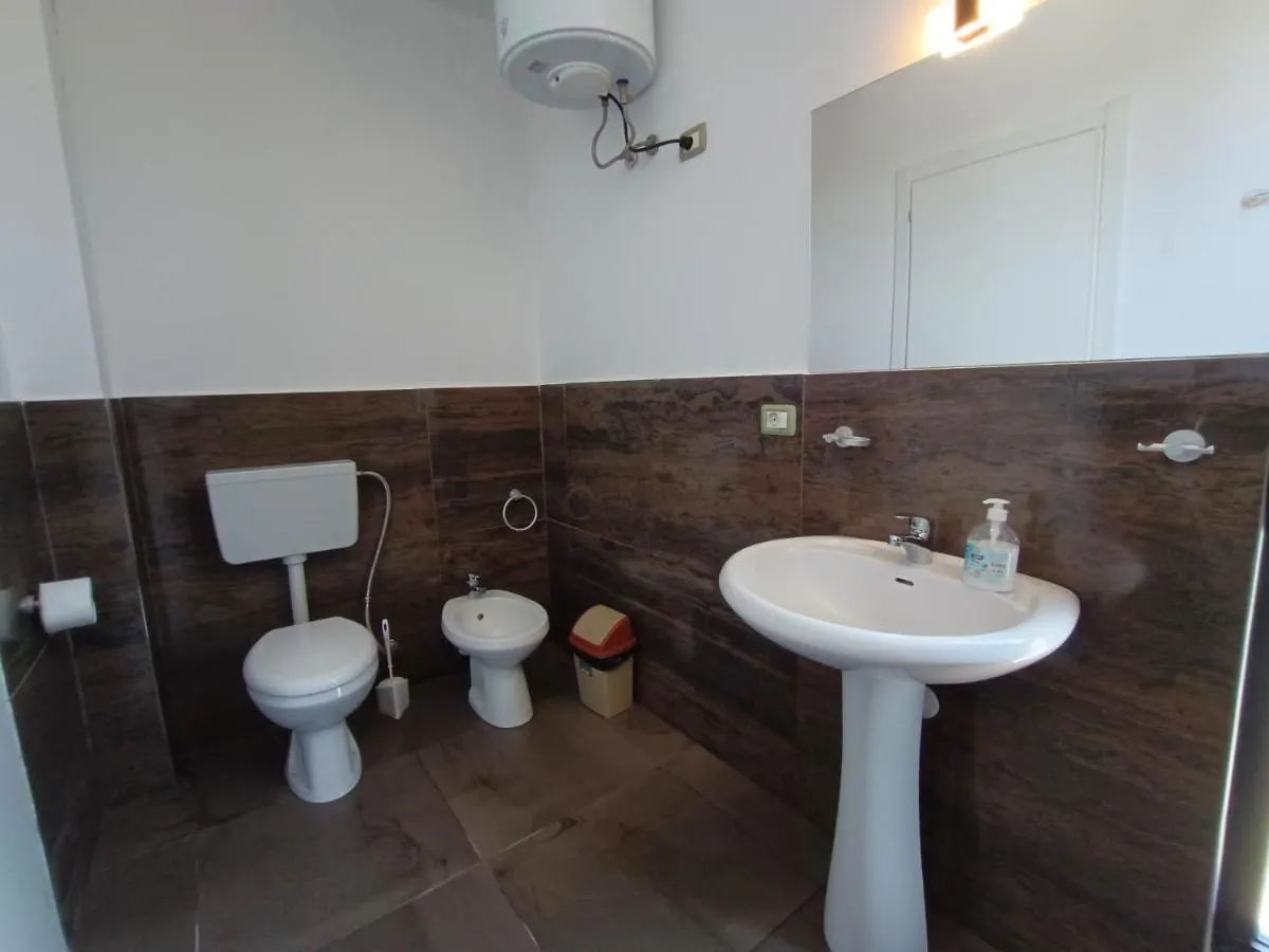 Kavalona Park Hotel Zvernec