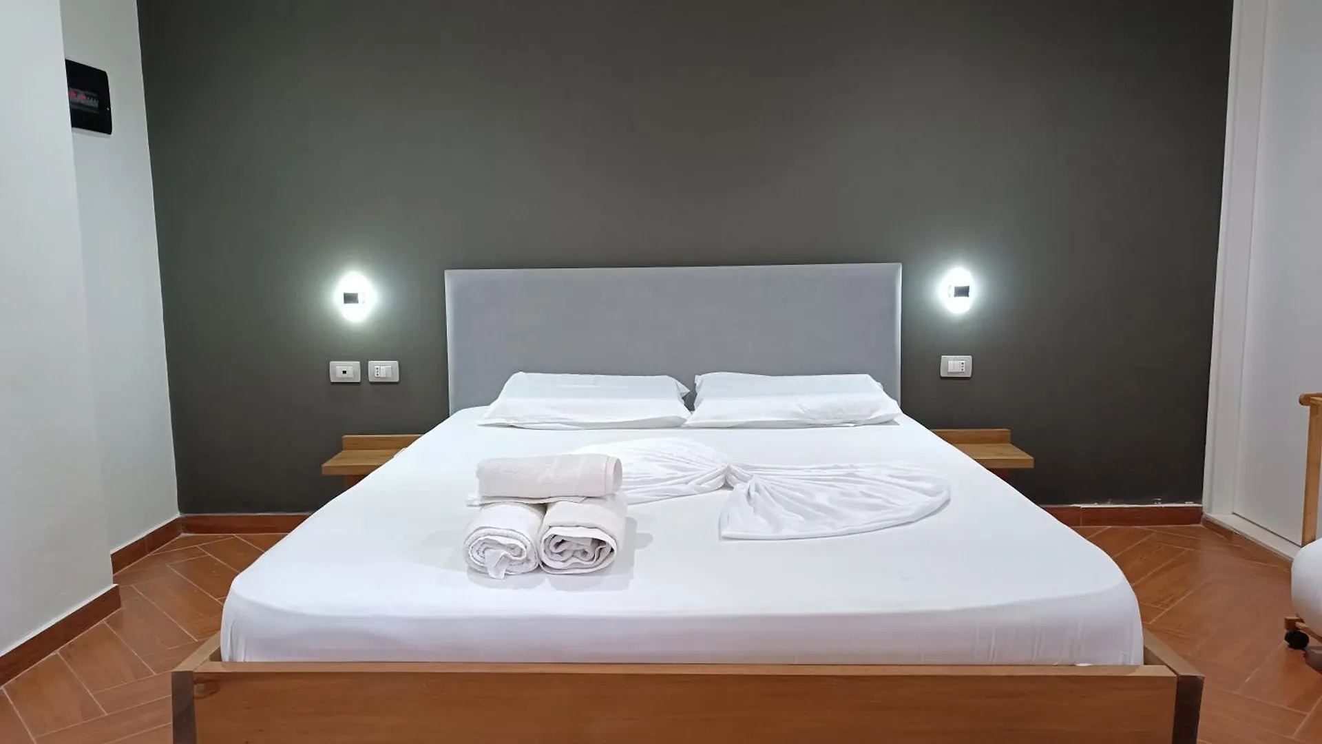 Kavalona Park Hotel Zvernec